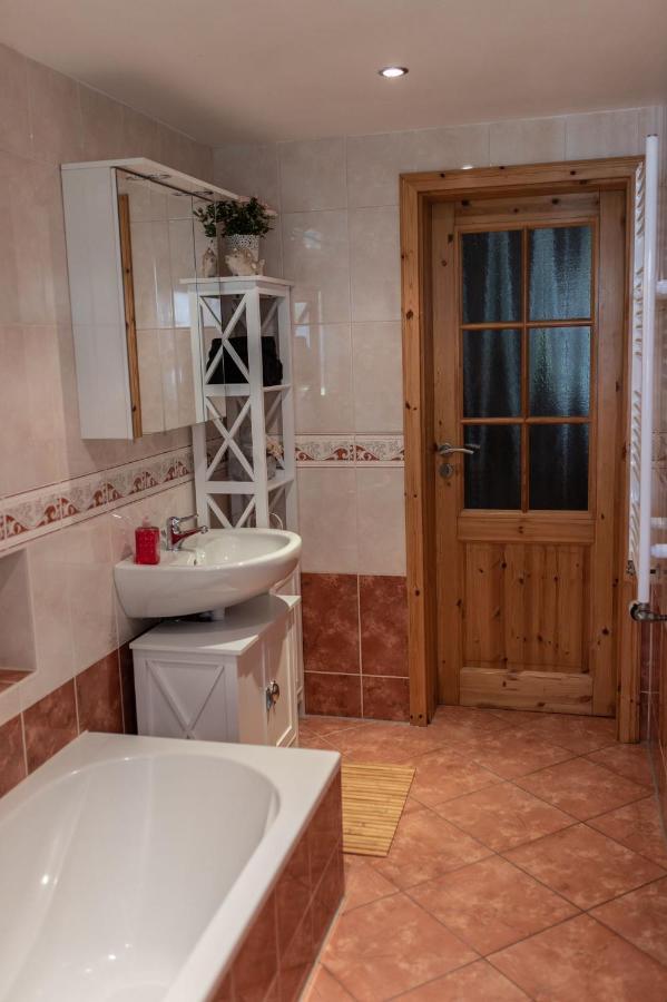 Landhausstube Kraftsdorf Εξωτερικό φωτογραφία